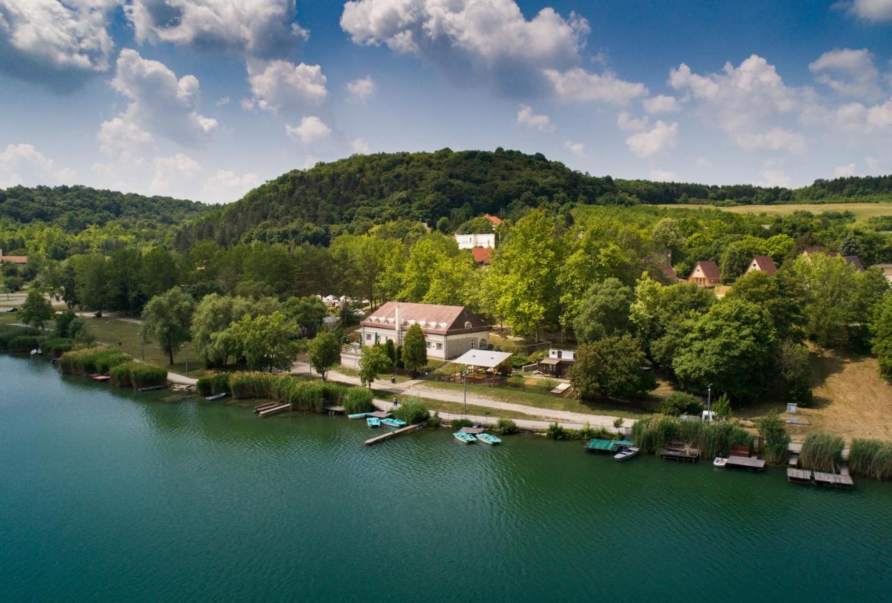 拉特姆汽车旅馆 Orfű 外观 照片
